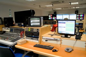 Osam lokalnih radio i tv stanica na aukciji